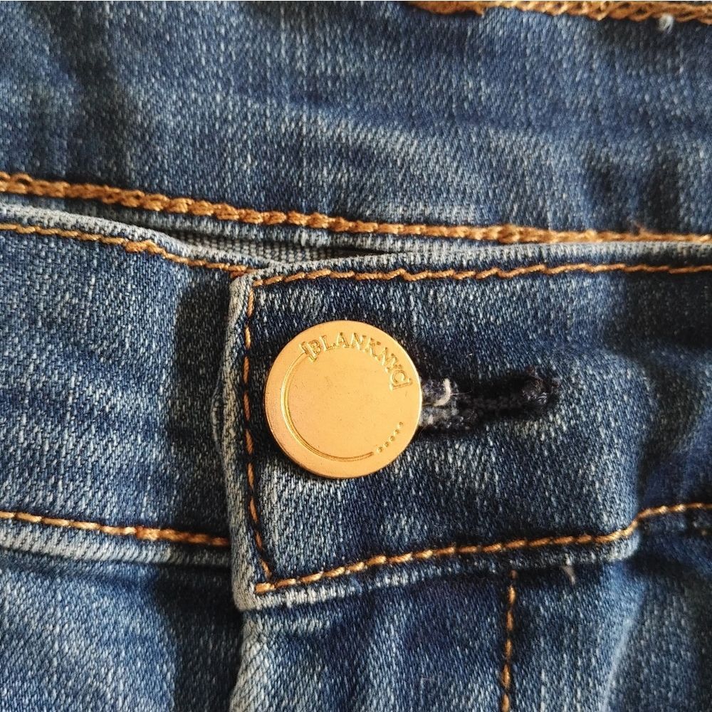 ✨️HP✨️ Blank NYC🗽The Fulton Mid Rise Denim Shorts - NWT - Picture 9 of 13